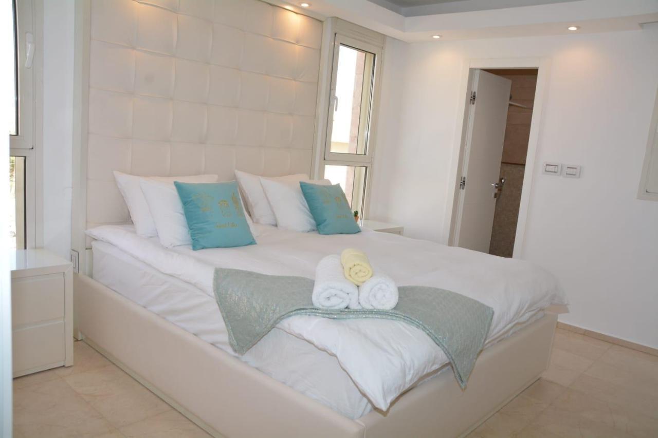 Renovated 3 Bedroom - Residence With Pool Next The Beach Eilat Exterior photo